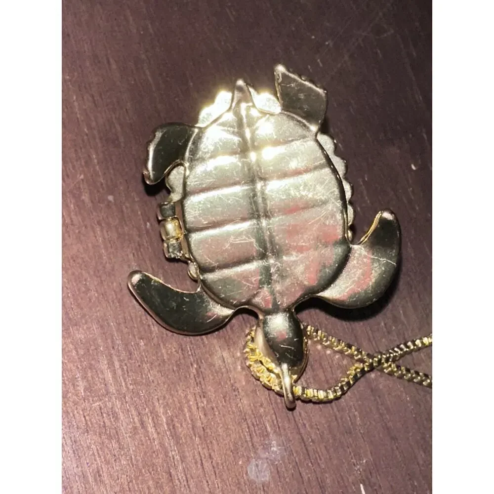 vtg BETSEY JOHNSON Turtle pendant Locket necklace Gold Tone Rhinestones
